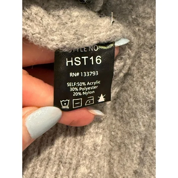 POL Womens Size S Heather Grey Cable Knit Pom Pom Ribbed Sweater EUC - Picture 4 of 6